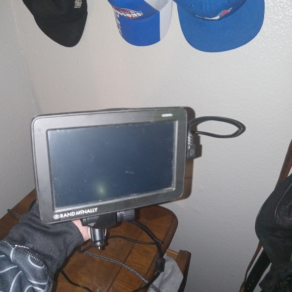 Rand mcnally gps and mount - Picture 4 of 4